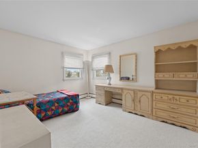 48 Oxford Road, East Rockaway NY 11518