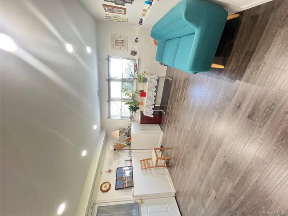 10 Otsego Place, Commack NY 11725