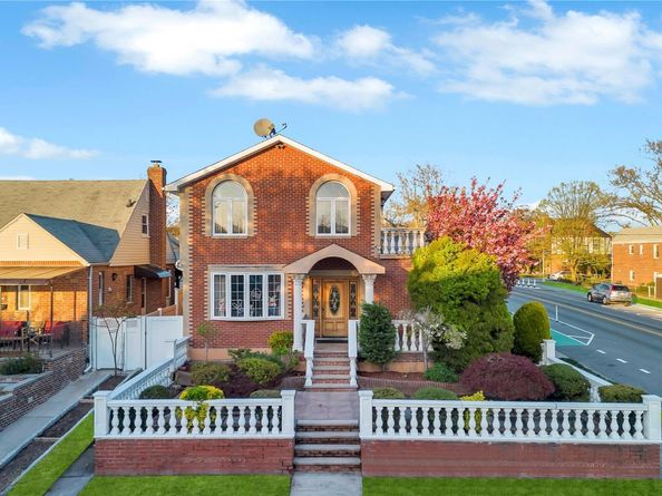 50-43 192nd Street, Fresh Meadows NY 11365