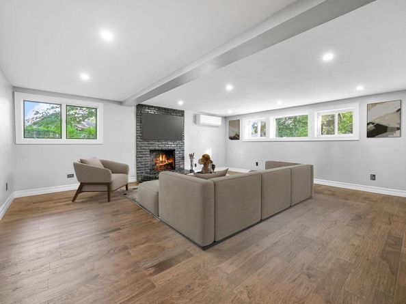 4 Wintergreen Drive, Melville NY 11747