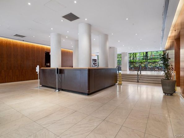 515 E 72nd Street 7H, New York (Manhattan) NY 10021