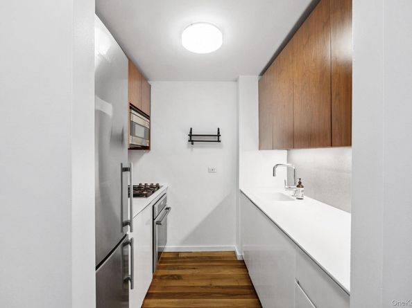 515 E 72nd Street 7H, New York (Manhattan) NY 10021