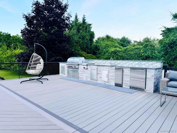 9 Hill And Tree Court, Melville NY 11747