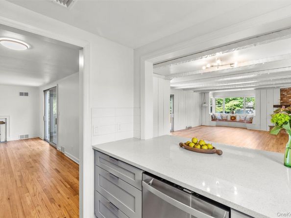 3 Bridge Road, Setauket NY 11733