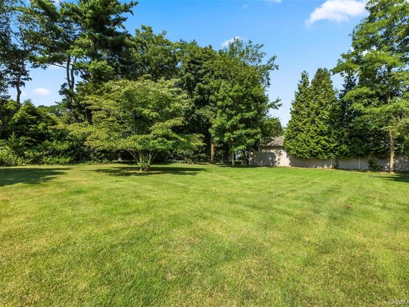 3 Bridge Road, Setauket NY 11733