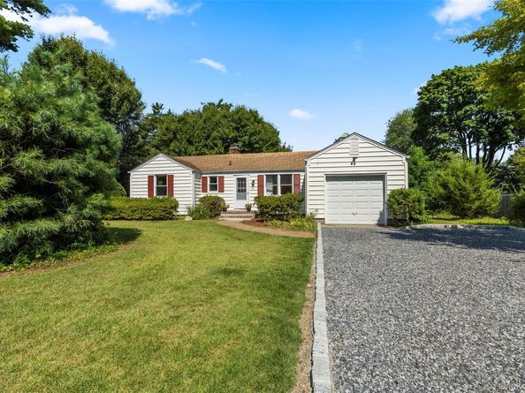 3 Bridge Road, Setauket NY 11733