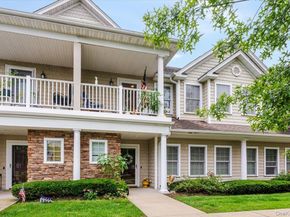 32 Della Drive 32, West Babylon NY 11704