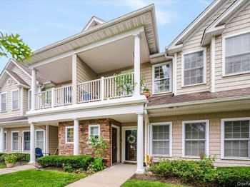 32 Della Drive