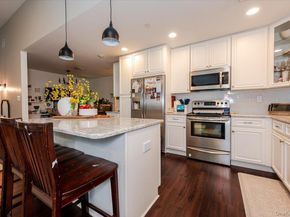 32 Della Drive 32, West Babylon NY 11704