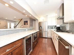 3 Neptune Place, Massapequa NY 11758