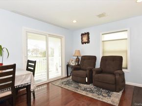 3 Neptune Place, Massapequa NY 11758