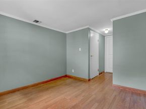 81 Oakside Road, Smithtown NY 11787