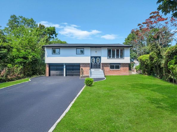 1503 Hemlock Avenue, East Meadow NY 11554