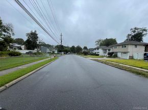 1070 Cramer Court, Baldwin NY 11510