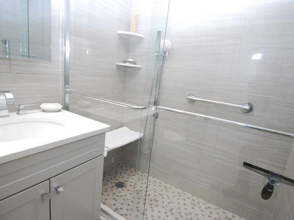 27110 Grand Central Parkway 4Y, Floral Park NY 11005