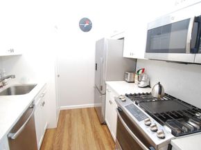 27110 Grand Central Parkway 4Y, Floral Park NY 11005
