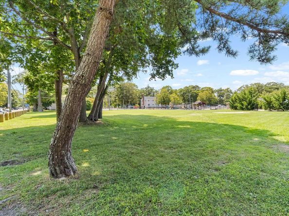 59 Irish Lane, East Islip NY 11730