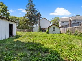 59 Irish Lane, East Islip NY 11730