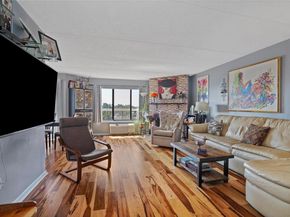 400 High Point Drive PH12, Hartsdale NY 10530