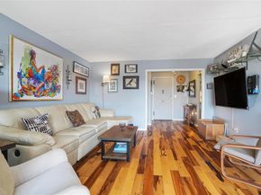 400 High Point Drive PH12, Hartsdale NY 10530