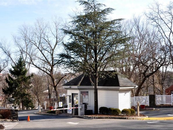 400 High Point Drive PH12, Hartsdale NY 10530