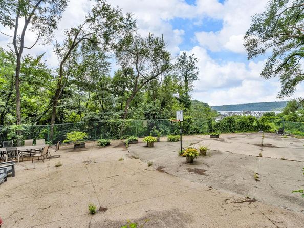 2465 Palisade Avenue 1J, Bronx NY 10463