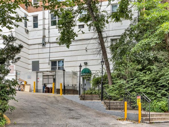 2465 Palisade Avenue 1J, Bronx NY 10463