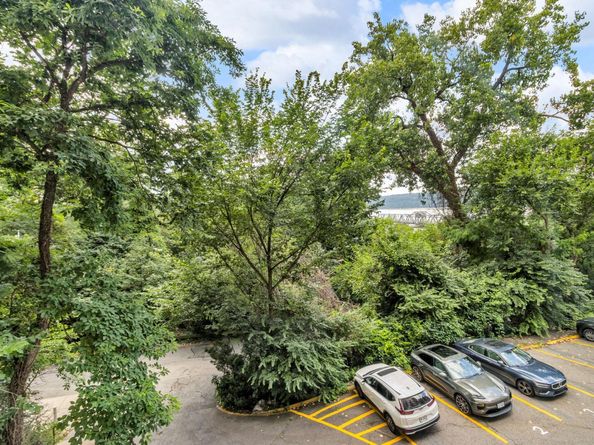 2465 Palisade Avenue 1J, Bronx NY 10463