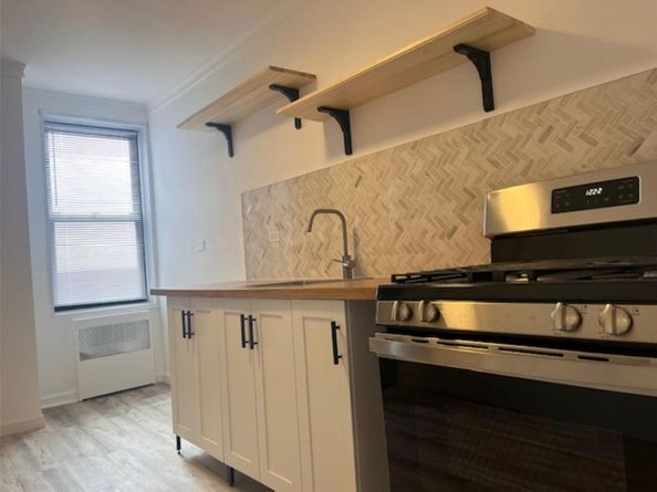 2287 Mott Ave 6D, Brooklyn NY 11691