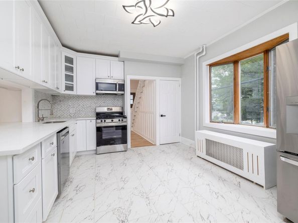 85 Webster Avenue, Port Washington NY 11050