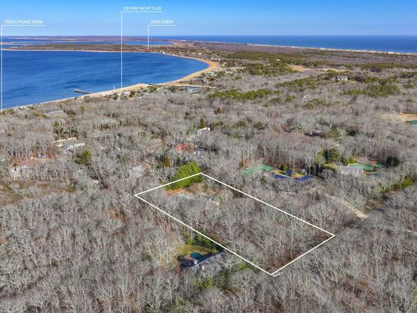 28 Pepperidge Lane, Amagansett NY 11930