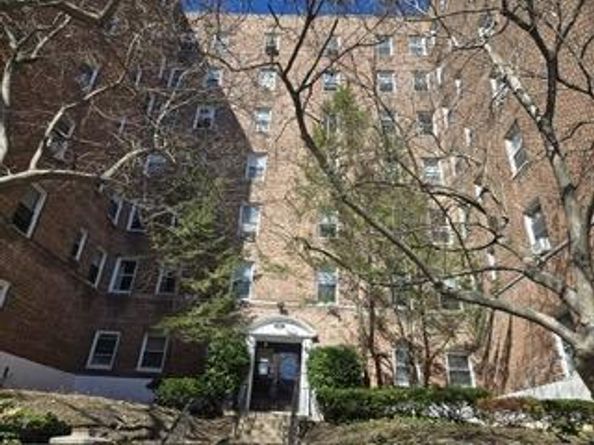 801 Bronx River Road 2G, Bronxville NY 10708
