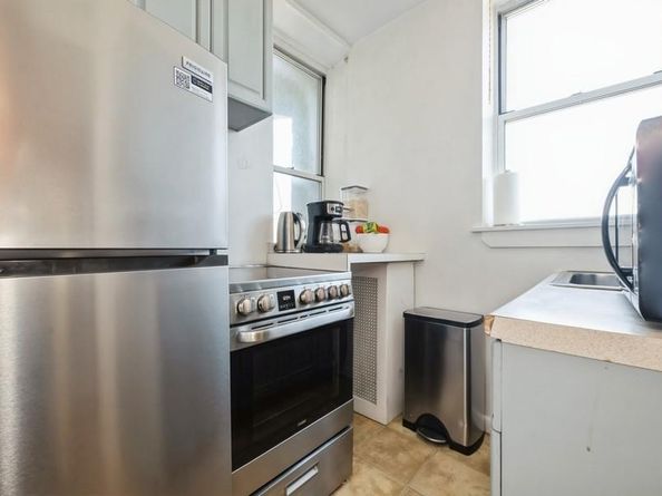 1185 E Broadway 4 A, Hewlett NY 11557