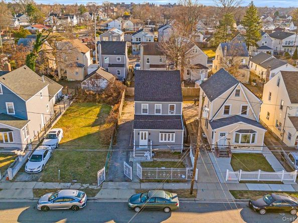 208 Princeton Street, Hempstead NY 11550