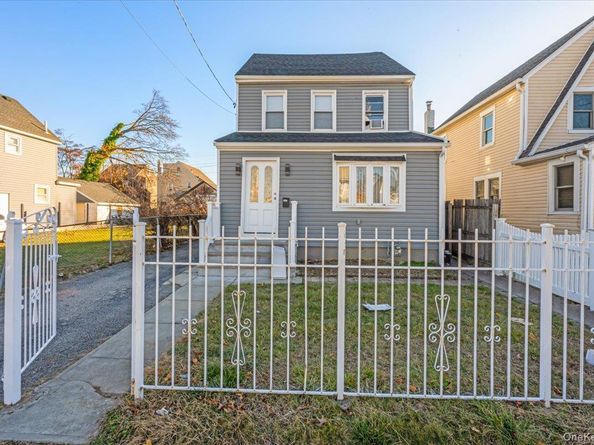 208 Princeton Street, Hempstead NY 11550