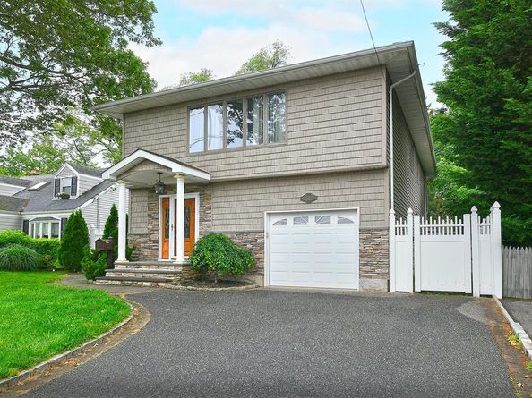 36 Dawes Avenue, Syosset NY 11791