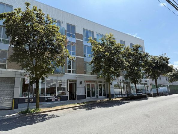 158-16 79th Avenue 204N, Fresh Meadows NY 11366