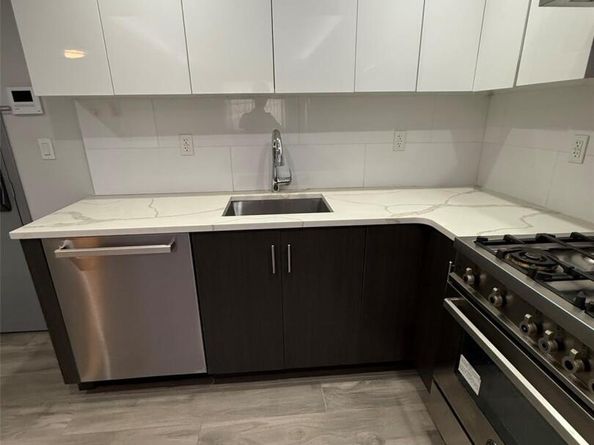 158-16 79th Avenue 204N, Fresh Meadows NY 11366