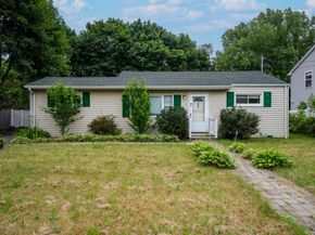 609 Michigan Avenue, Bellport NY 11713