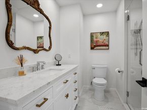 5 Landing Court, Dix Hills NY 11746