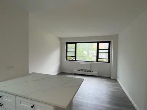 83-60 118th Street 3C, Kew Gardens NY 11415