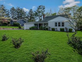 22 Braemer Road, Setauket NY 11733