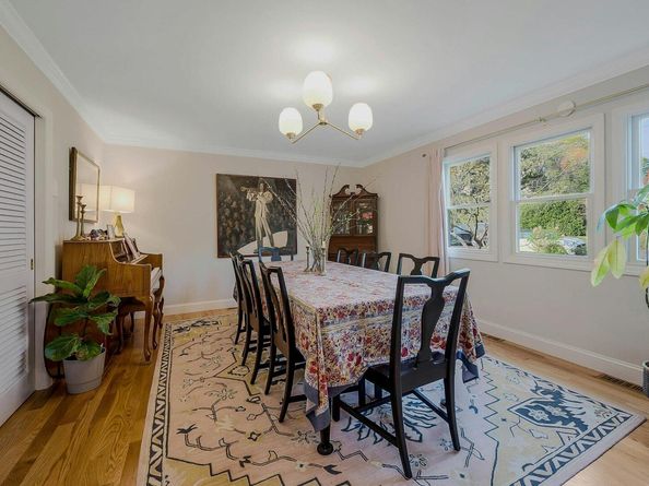 22 Braemer Road, Setauket NY 11733