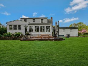 22 Braemer Road, Setauket NY 11733