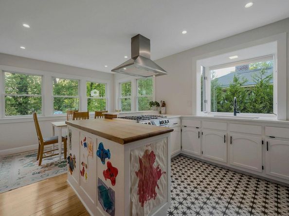 22 Braemer Road, Setauket NY 11733