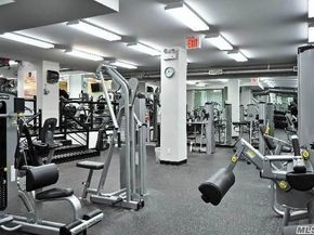 18-15 215th Street 6 P, Bayside NY 11360
