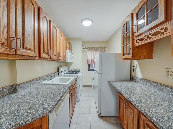 102-55 67 Road 2V, Forest Hills NY 11375