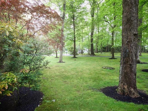 31 Greenlawn Road, Katonah NY 10536