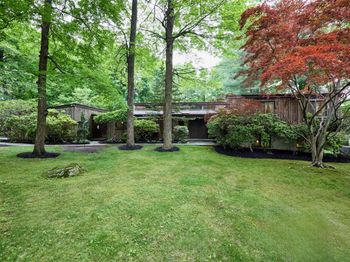 31 Greenlawn Road