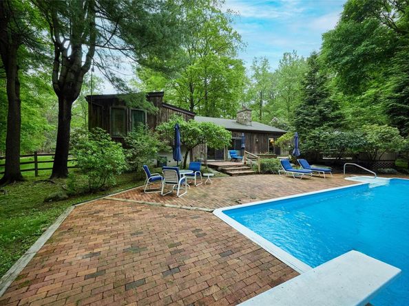 31 Greenlawn Road, Katonah NY 10536